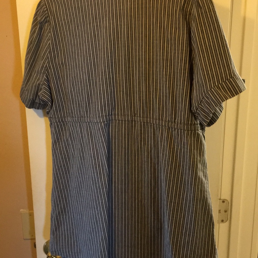 Tunic - Picture 5 of 6